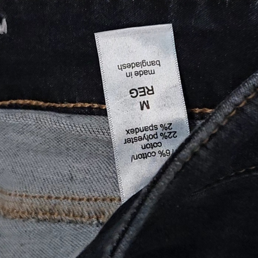 m jeans by maurices™ Super Soft Mid Rise Plaid Cuffed Jegging - Picture 10 of 10